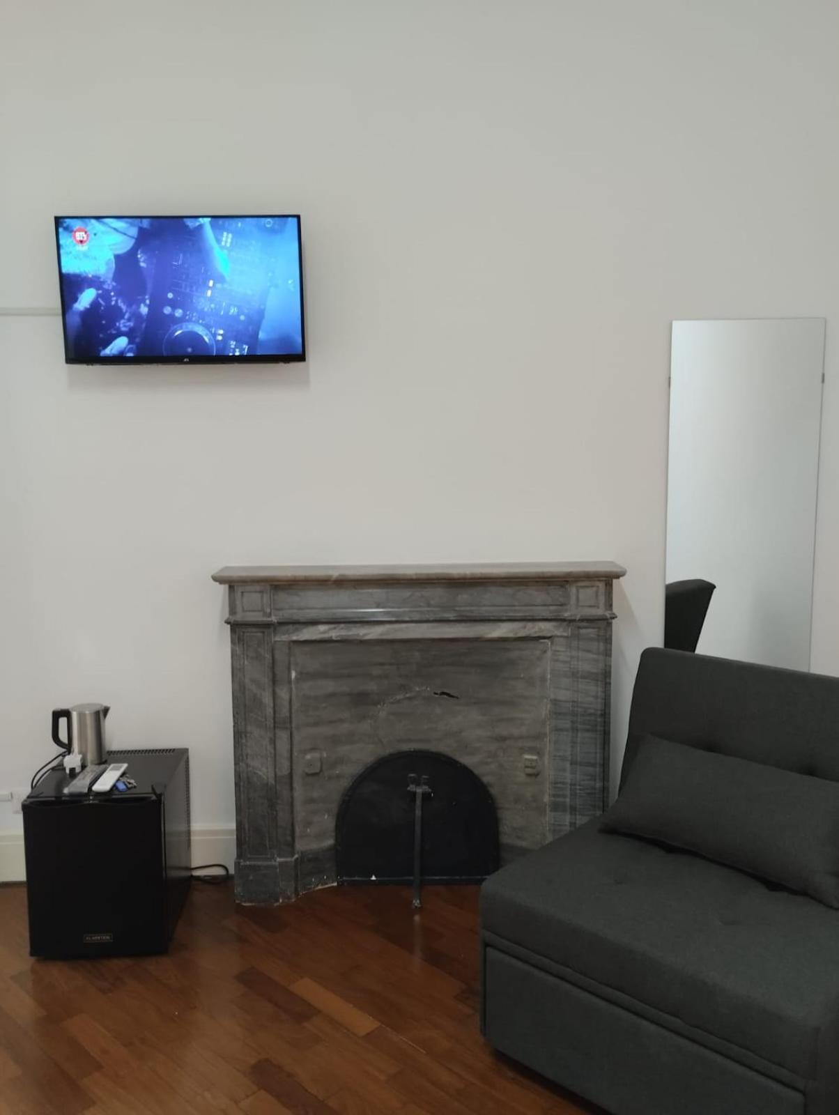 Residence E Appartamenti Cavallerizza Napoli Ngoại thất bức ảnh