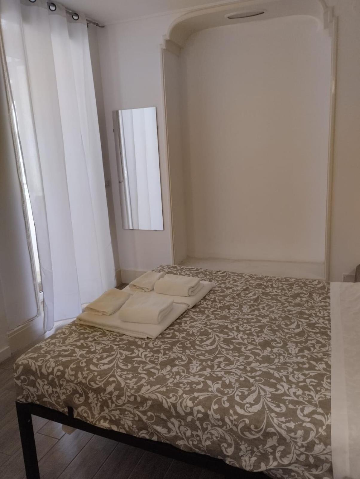 Residence E Appartamenti Cavallerizza Napoli Ngoại thất bức ảnh