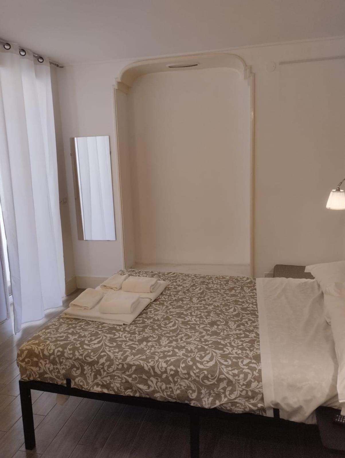 Residence E Appartamenti Cavallerizza Napoli Ngoại thất bức ảnh